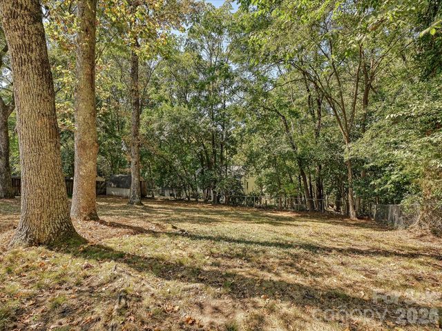 5936 Colchester Place, Charlotte, NC 28210