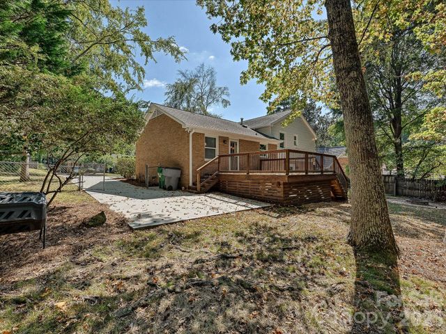 5936 Colchester Place, Charlotte, NC 28210