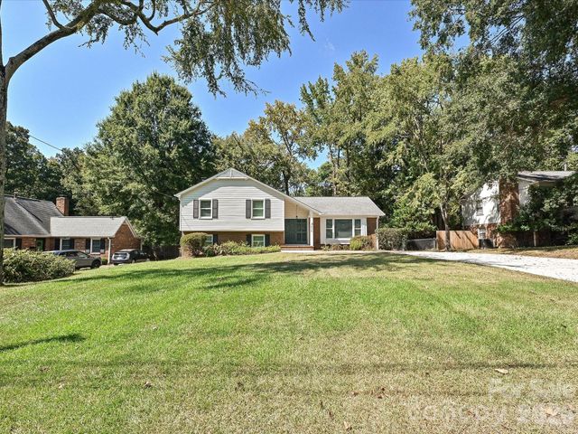 5936 Colchester Place, Charlotte, NC 28210