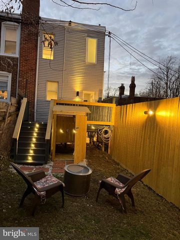 628 MARTIN ST, Philadelphia, PA 19128