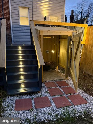 628 MARTIN ST, Philadelphia, PA 19128