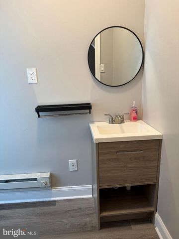 628 MARTIN ST, Philadelphia, PA 19128