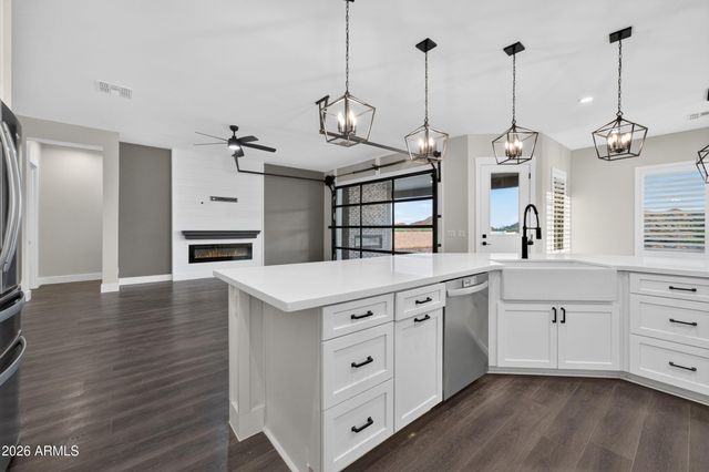 27482 N FREEDOM Street, San Tan Valley, AZ 85144