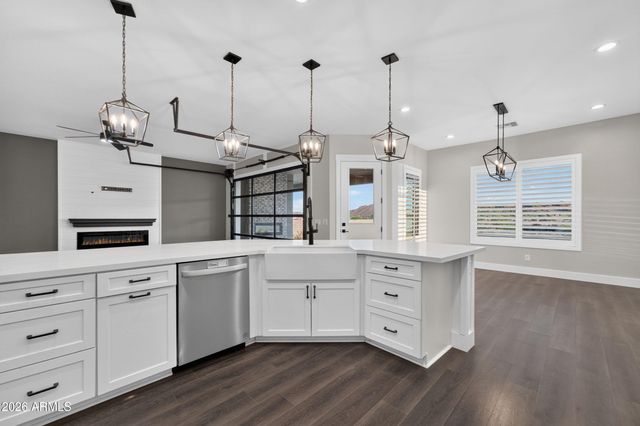 27482 N FREEDOM Street, San Tan Valley, AZ 85144
