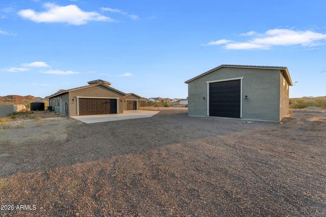 27482 N FREEDOM Street, San Tan Valley, AZ 85144