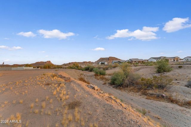 27482 N FREEDOM Street, San Tan Valley, AZ 85144