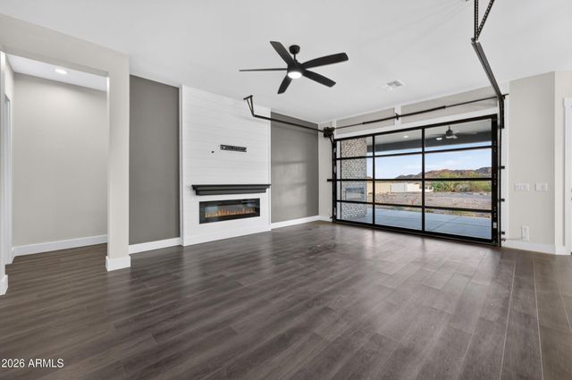 27482 N FREEDOM Street, San Tan Valley, AZ 85144
