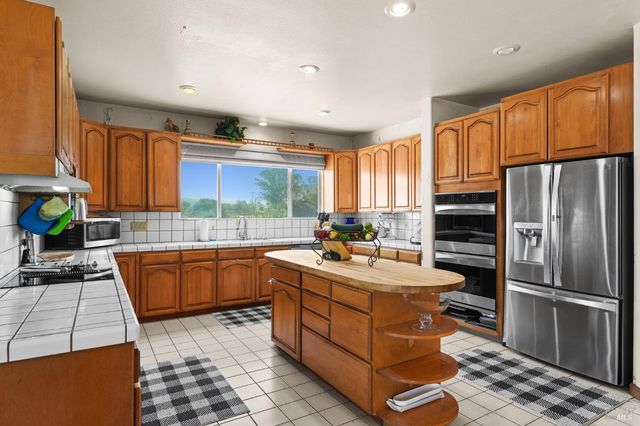 5267 Old Sonoma Rd, Napa, CA 94559