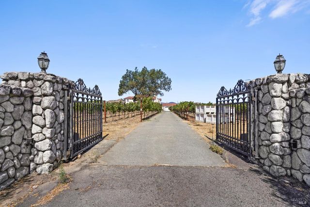 5267 Old Sonoma Rd, Napa, CA 94559