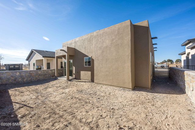 1097 Chitamacha Road, Las Cruces, NM 88007