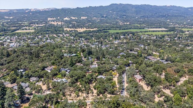 298 E Agua Caliente Rd, Sonoma, CA 95476