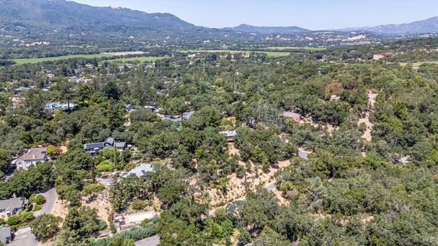 298 E Agua Caliente Rd, Sonoma, CA 95476