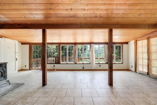 298 E Agua Caliente Rd, Sonoma, CA 95476