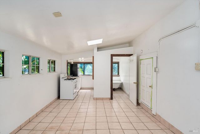 298 E Agua Caliente Rd, Sonoma, CA 95476
