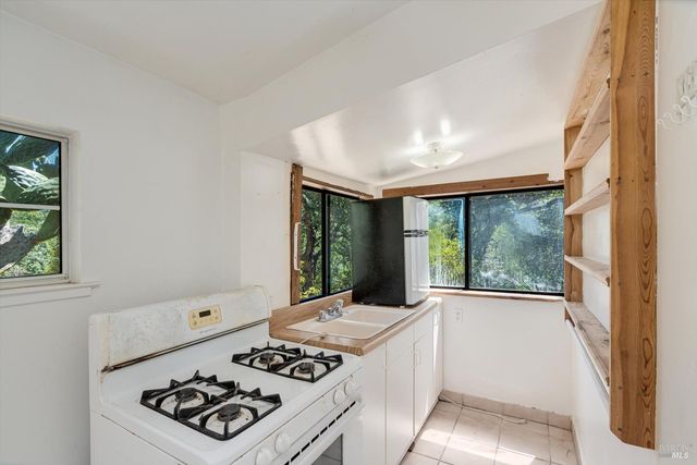 298 E Agua Caliente Rd, Sonoma, CA 95476