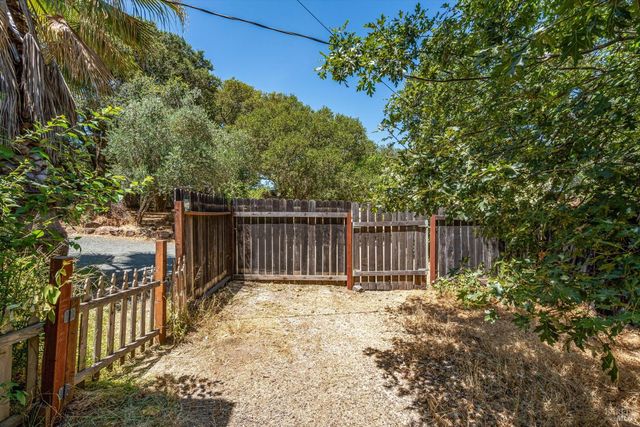 298 E Agua Caliente Rd, Sonoma, CA 95476