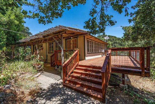 298 E Agua Caliente Rd, Sonoma, CA 95476
