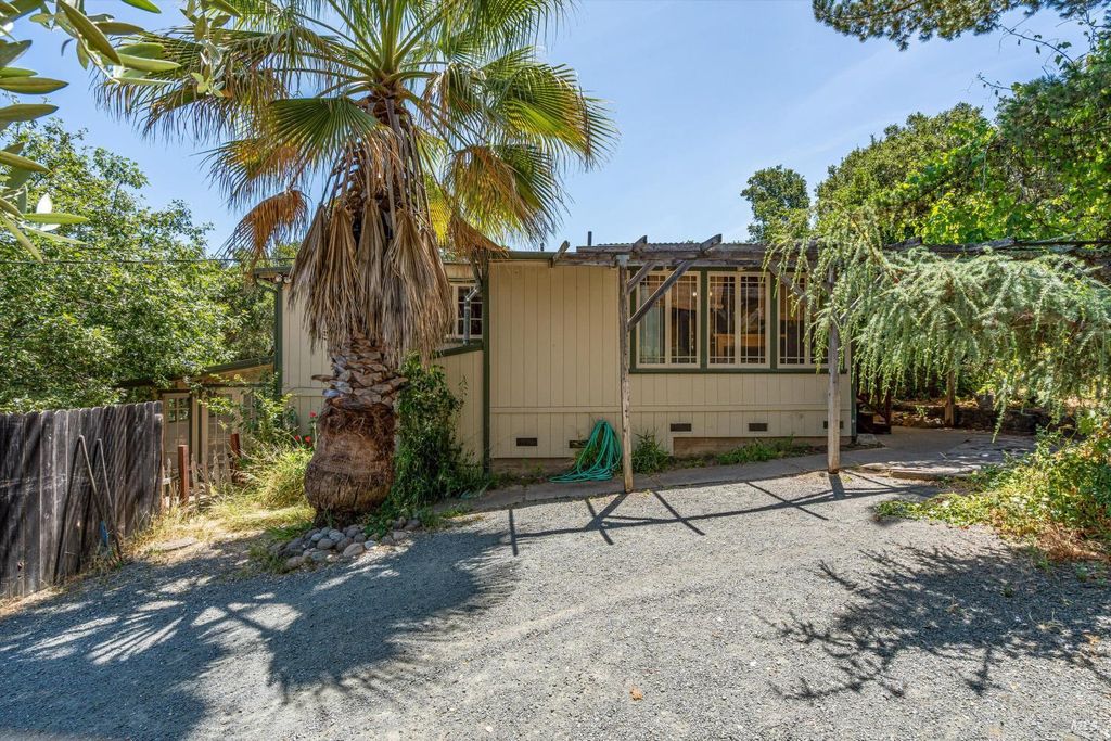 298 E Agua Caliente Rd, Sonoma, CA 95476