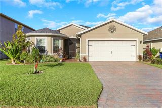 10452 Canal Brook LN, Lehigh Acres, FL 33936