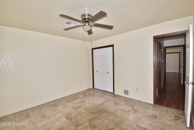 3213 Neptune Drive, Las Cruces, NM 88012