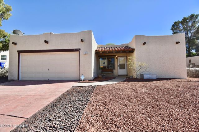 3213 Neptune Drive, Las Cruces, NM 88012
