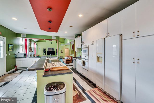 824 WINDSOR PERRINEVILLE, East Windsor, NJ 08520