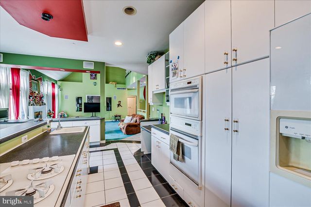 824 WINDSOR PERRINEVILLE, East Windsor, NJ 08520