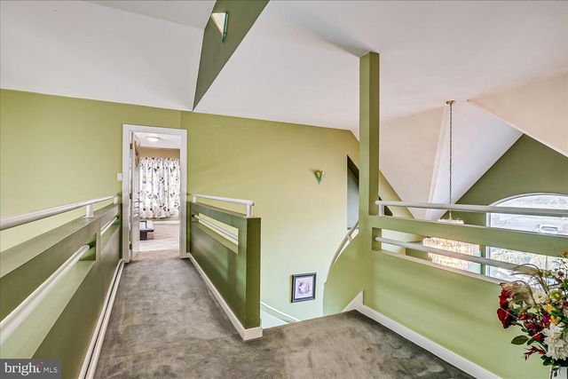 824 WINDSOR PERRINEVILLE, East Windsor, NJ 08520