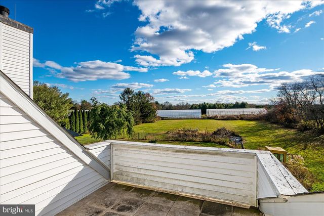 824 WINDSOR PERRINEVILLE, East Windsor, NJ 08520