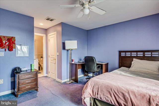 824 WINDSOR PERRINEVILLE, East Windsor, NJ 08520