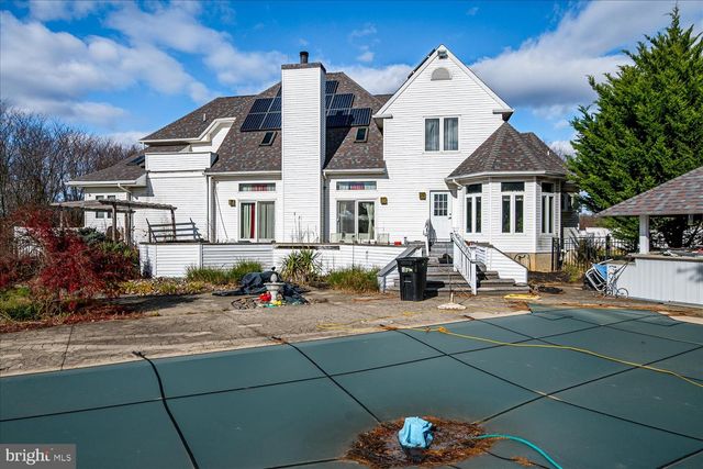 824 WINDSOR PERRINEVILLE, East Windsor, NJ 08520