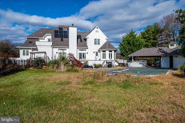 824 WINDSOR PERRINEVILLE, East Windsor, NJ 08520