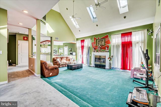 824 WINDSOR PERRINEVILLE, East Windsor, NJ 08520