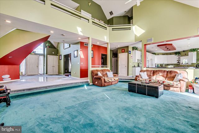 824 WINDSOR PERRINEVILLE, East Windsor, NJ 08520