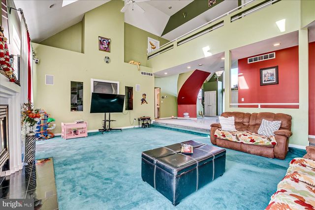 824 WINDSOR PERRINEVILLE, East Windsor, NJ 08520