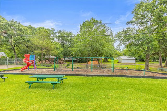 13149 S Lee Shore Drive, Willis, TX 77318