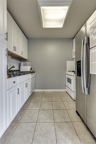 815 Wendevy Court, Ballwin, MO 63011