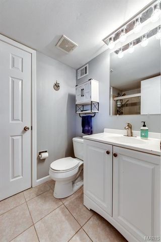 815 Wendevy Court, Ballwin, MO 63011