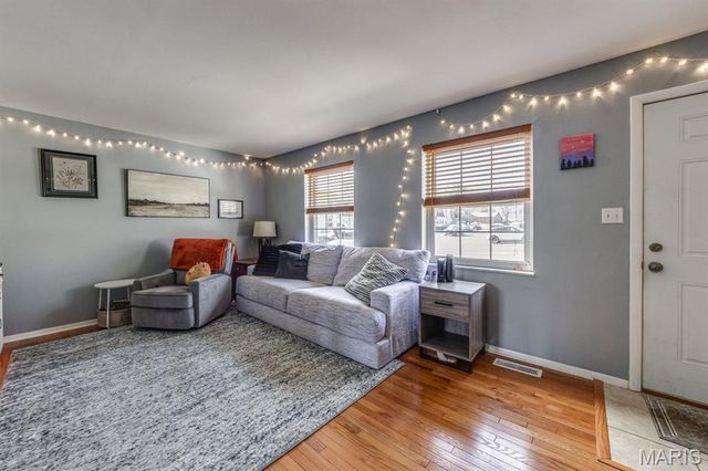 815 Wendevy Court, Ballwin, MO 63011