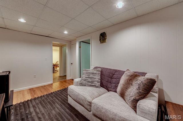 815 Wendevy Court, Ballwin, MO 63011