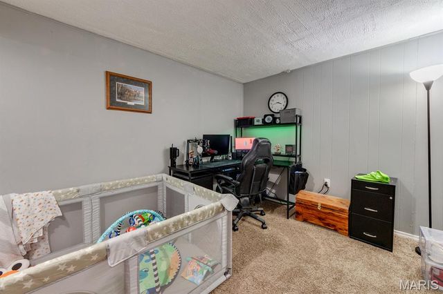 815 Wendevy Court, Ballwin, MO 63011