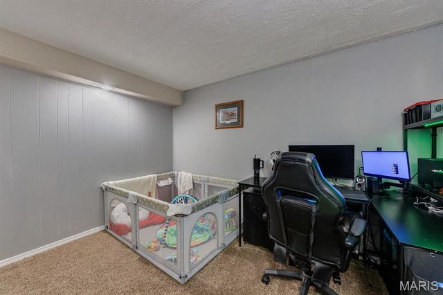 815 Wendevy Court, Ballwin, MO 63011