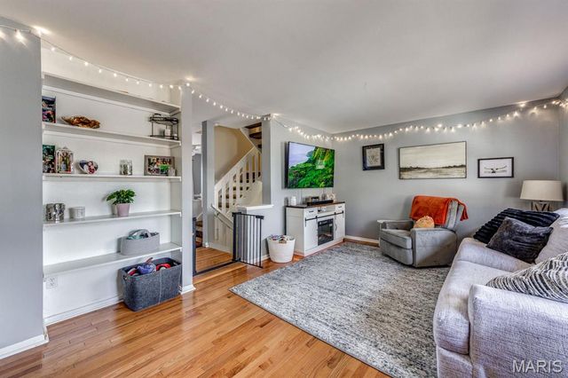 815 Wendevy Court, Ballwin, MO 63011