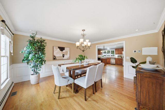 55 Squire Shaler Ln, Lancaster, MA 01523