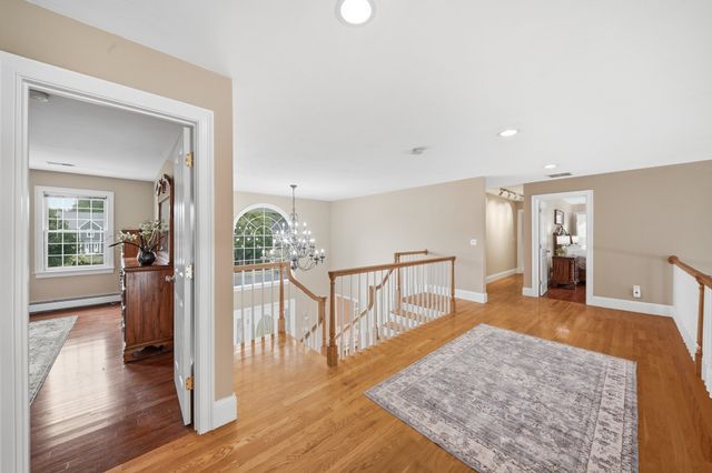 55 Squire Shaler Ln, Lancaster, MA 01523