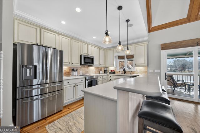 1033 Lakeside Court, Greensboro, GA 30642