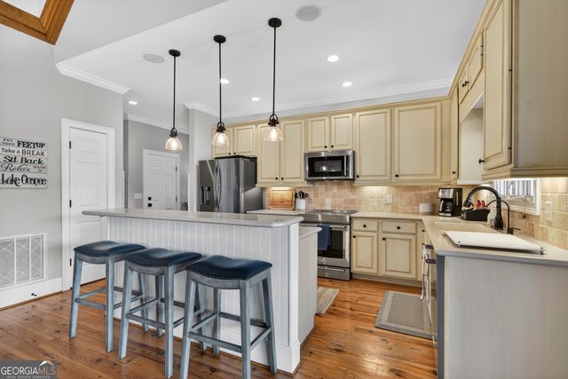 1033 Lakeside Court, Greensboro, GA 30642