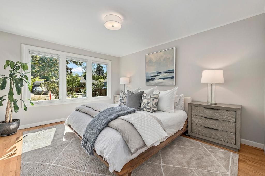 Image 11 of property listing at 931 Peggy Lane, Menlo Park, CA 94025