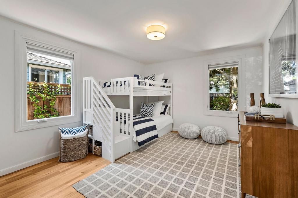 Image 14 of property listing at 931 Peggy Lane, Menlo Park, CA 94025
