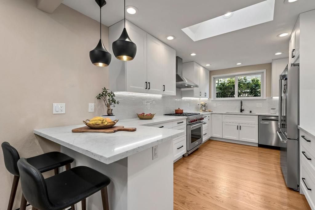 Image 7 of property listing at 931 Peggy Lane, Menlo Park, CA 94025